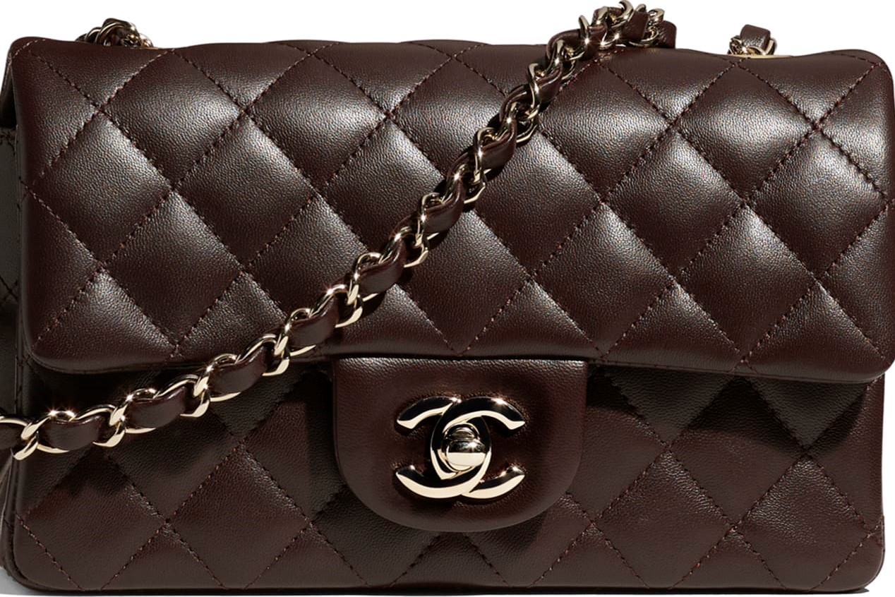 Где продать брендовую сумку Chanel, бывшую в употреблении?