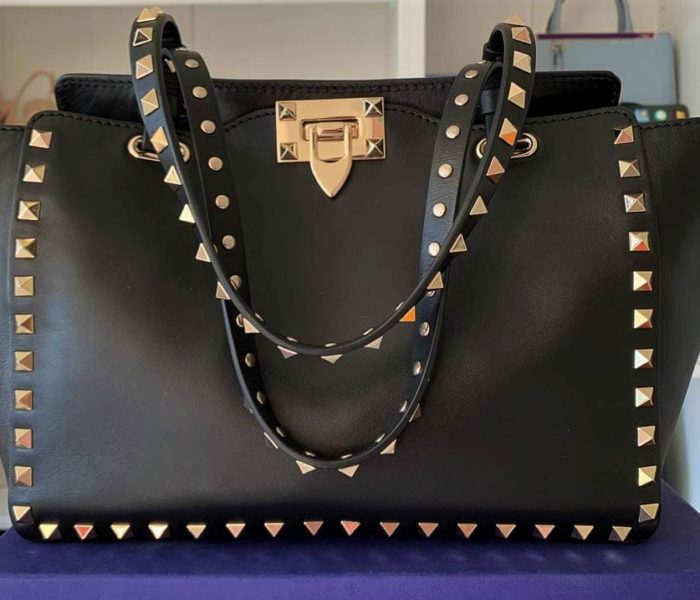 Продать сумку Valentino выгодно и быстро – как это сделать?