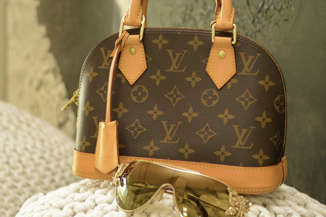 Где можно продать сумку Louis Vuitton с гарантированной оплатой